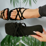 French Small Cool Slippers Women Wear 2025 Summer New Beach Slippers Seaside Flat Bottom Drag Large Code HZ0115