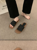 Small Design Sense Retro Square Toe Flat-Bottom Slippers Women Wearing Fairy Wind Seaside Resort Beach Cool HZ0115