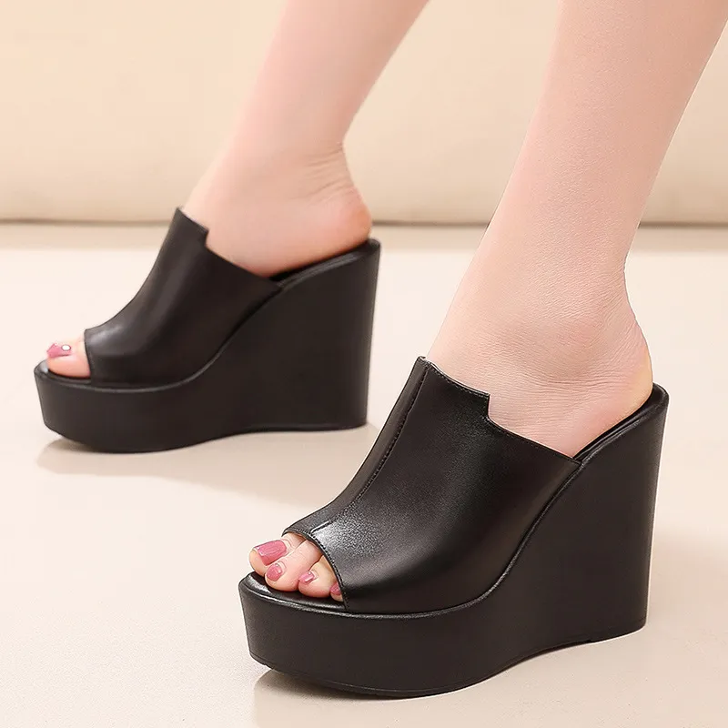 Cowskin Waterproof Table Thick Bottom Slippers High Slope And Fitting Room Slippers Ultra-High Heel Night Shop Show Loose Girl Cold Slippers HZ0115