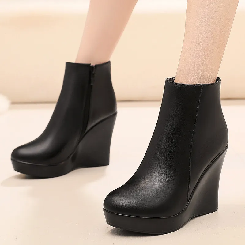 Cowskin High Heemon Women's Boots Middle-Age Women's Shoes 33 Yards Round Head Waterproof Table Thick-Bottomed Single Boots Plus Velvet Slope And Short Boots Girl HZ0115