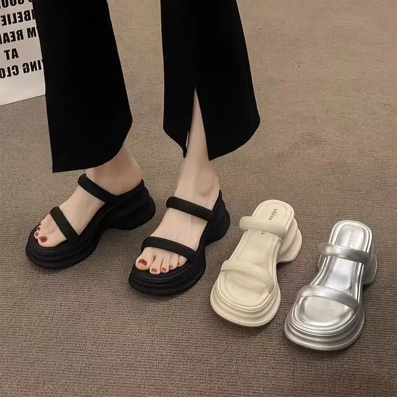 Slippers Women 2025 Summer New Black Lightweight Thick-Sed Thick-Sleeker With Fashion Wearing High Sandals HZ0115