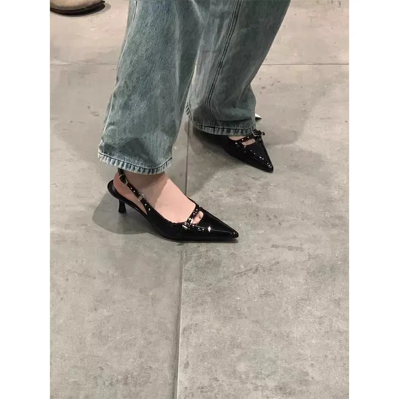 Baotou Sandals Women 2025 Summer New Word With Sharp Head And Lady Fashion Temperament Bridesmaid Heels HZ0115