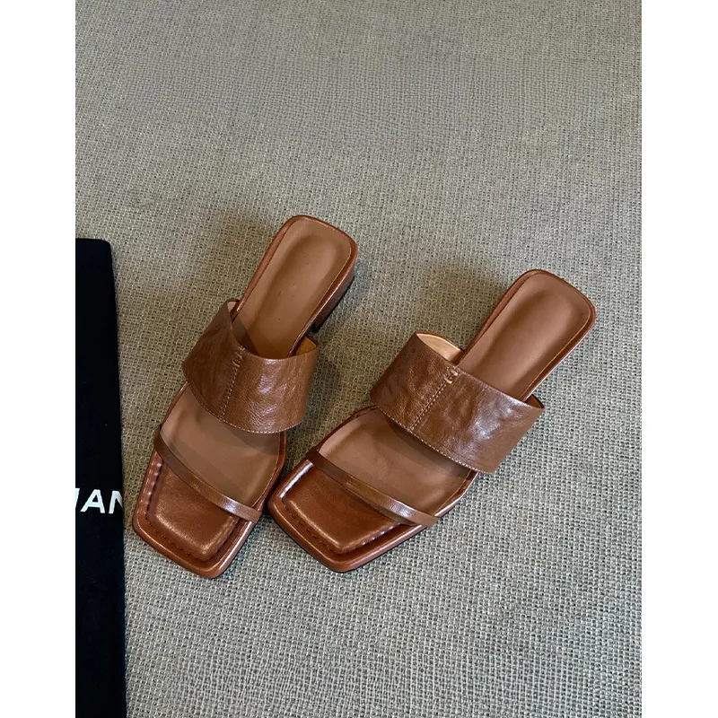 French Coarse-Head Half-Dragging Woman New Summer Wear Retro Beautiful Word Drag Roman Sandals Without Tired Feet HZ0115