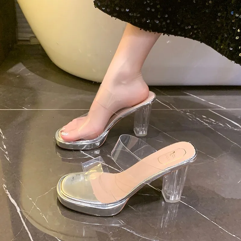 High-Heeled Women 2025 Summer New Transparent Crystal Waterproof Table Coarse Slippers With A Word To Wear Cold Drag Woman HZ0115