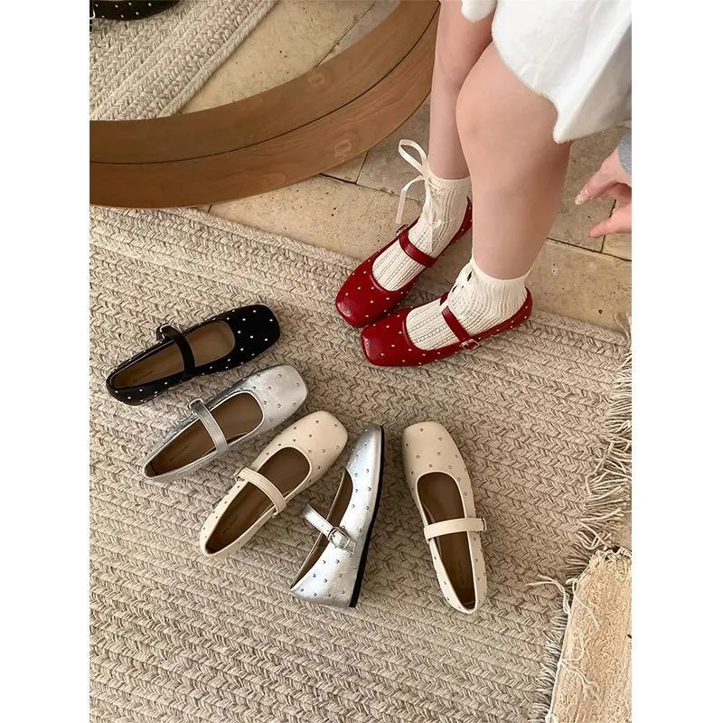 Inner Height Of Retro Full Star Rivet Ballet Single-Shoe Women 2025 Spring And Autumn Buckle With Shallow Mary Treasure Shoes HZ0115