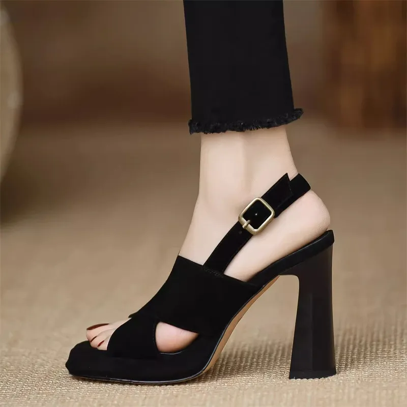 2025 Summer New One-Word Sandals Women Coarse Heel Toe Sexy Black Waterproof Table 9Cm High Heels HZ0115