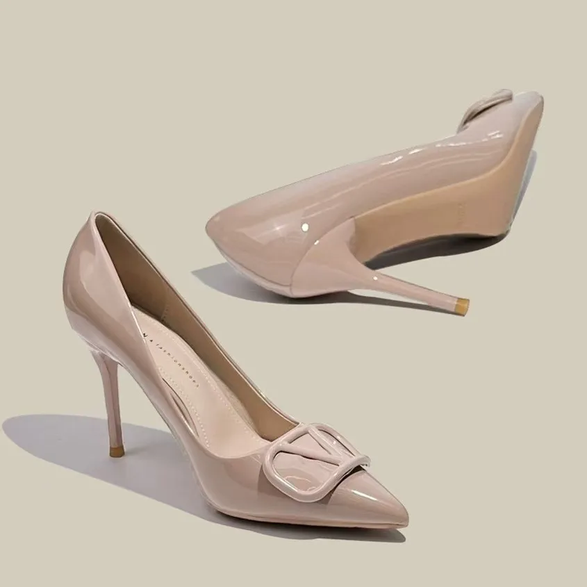 Grape Mother Temperament Of The Same Temperament Naked High-Heeled Women 2025 New Design Sense Of Small French V Buckle Tip HZ0115