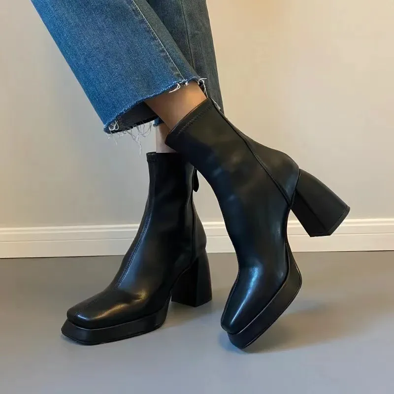 Black High-Heeling Zipper Short Boots Women Autumn And Winter New Short Cylinder Square Head Thick And Martin Boots Waterproof Table Thin Skin Boots HZ0115