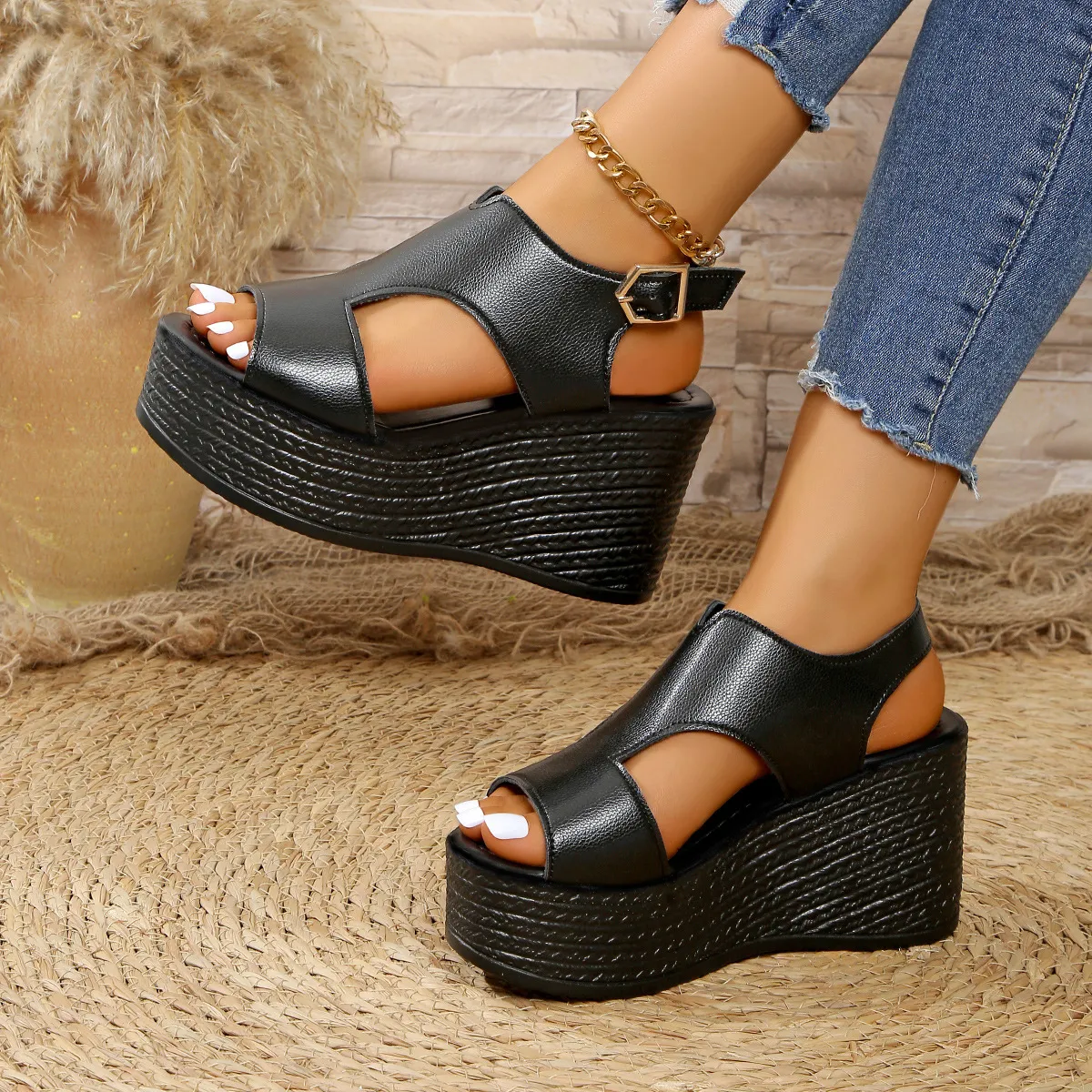 Thick-Soled Sandals Women's Large Code 2025 Summer New Sloped Sandals High Heel Waterproof Table Buckle Women's Shoes HZ0115