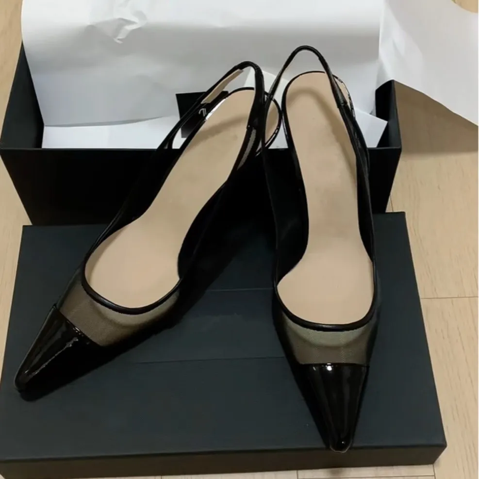 Zhou Ziran's New Fine Back Empty Single-Shoe Women 2025 Summer Buckle With Net Tips Sexy High Heels HZ0115