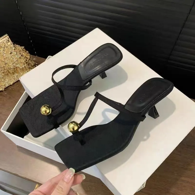 Fashion Trend Design Soft Soles Do Not Tired Side Head Heel High Heels New Korean Version Of The Set-Up Cool Slippers HZ0115