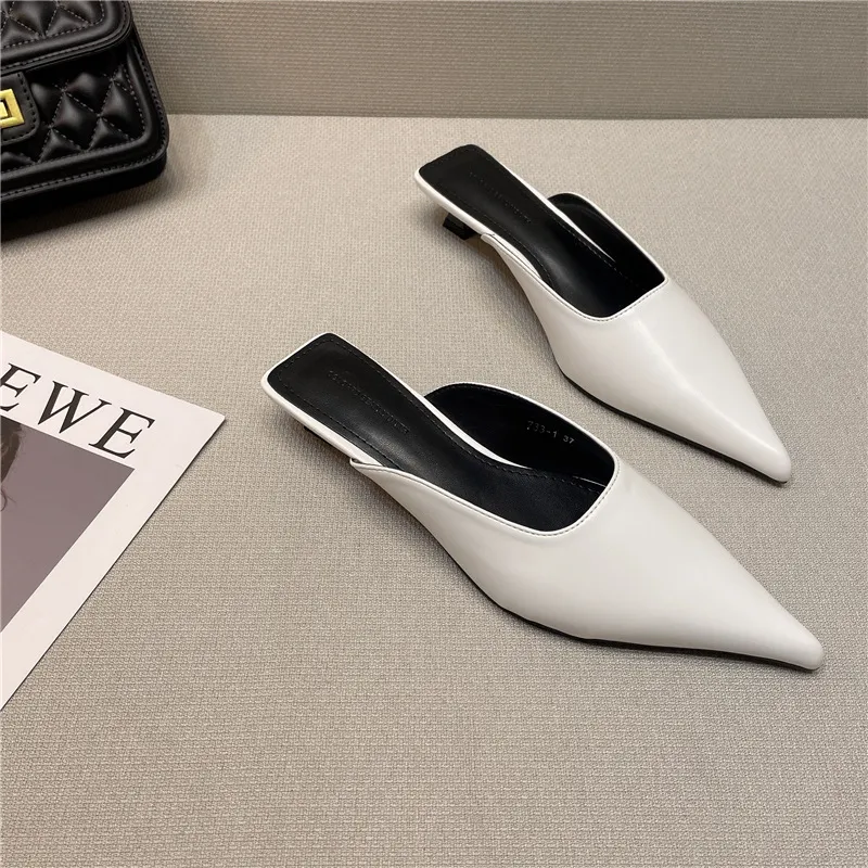 2025 Spring New Temperament Shows Thin Pointed Cat And Baotou Cool Slippers Women Wear Soft Skin And Muller Half Slippers HZ0115