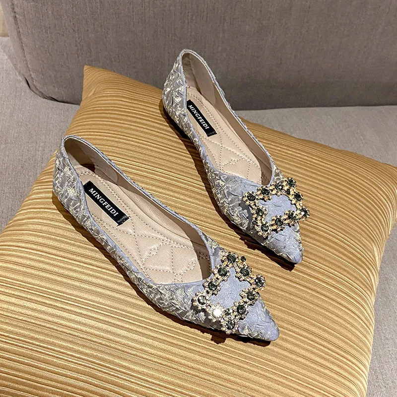 Bean Shoes Women 2025 Spring And Autumn New Soft-Soled Tip Flat-Soled Single Shoes Net Red Shallow Evening Wind Gentle Shoes HZ0115
