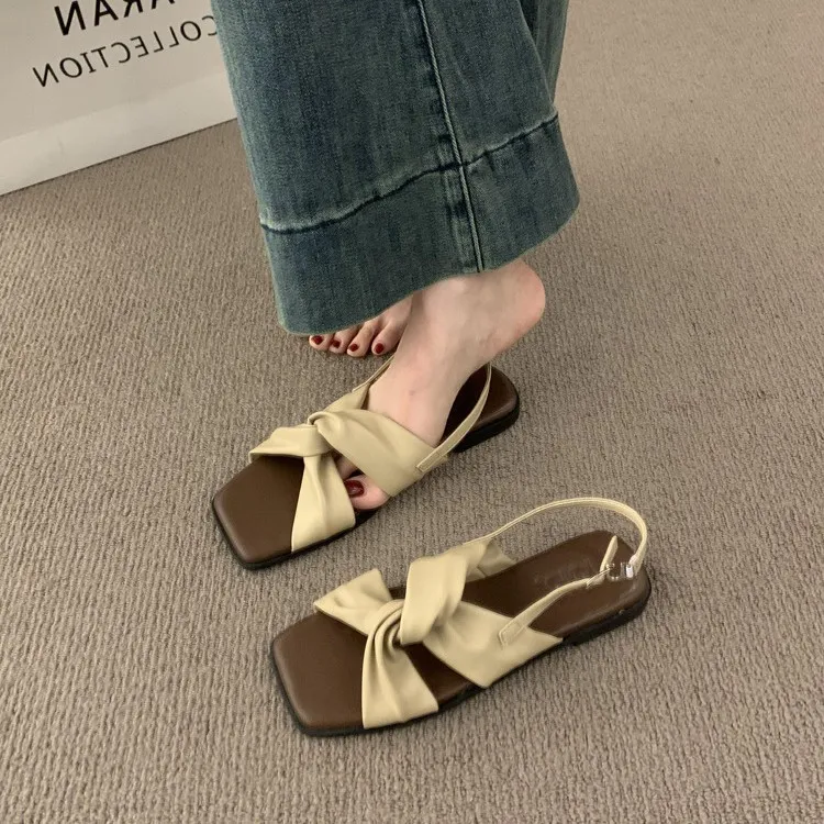 Vintage Casual Gentle Evening Wind Toe Sandals Women Summer 2025 New Soft Leather Cross With Flat Beach Shoes HZ0115