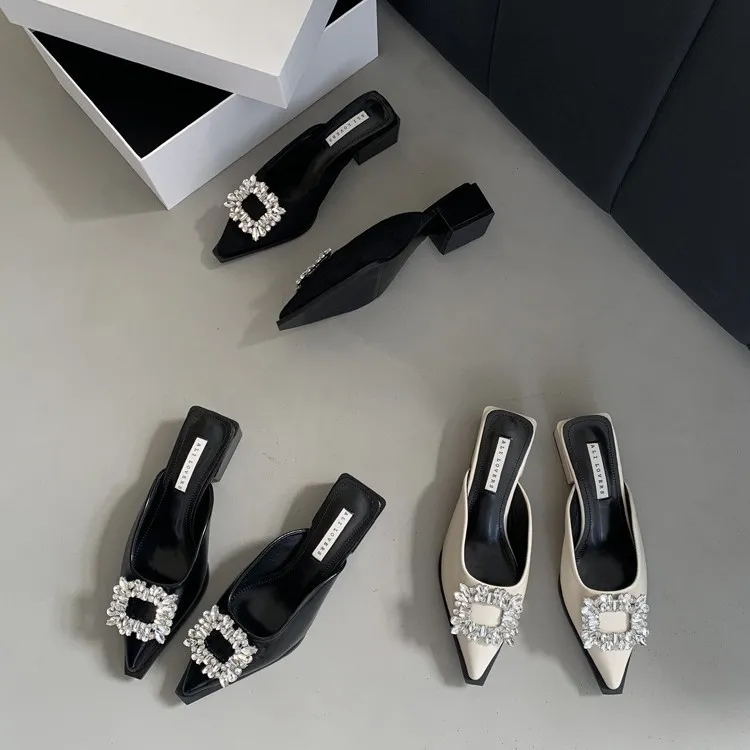 Design Sense Of Niche Bag Head Half Slippers Women Wear 2025 New Korean Version Of The Diamond Side Buckle Back Empty Single Shoes HZ0115