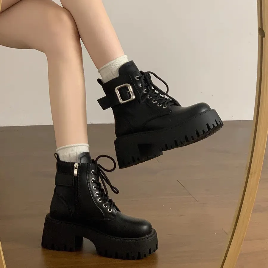 Martin Boots Women's Thick Background Increased In 2025 New Autumn And Winter Retro Locomotive Boots Small Thick And Short Boots HZ0115