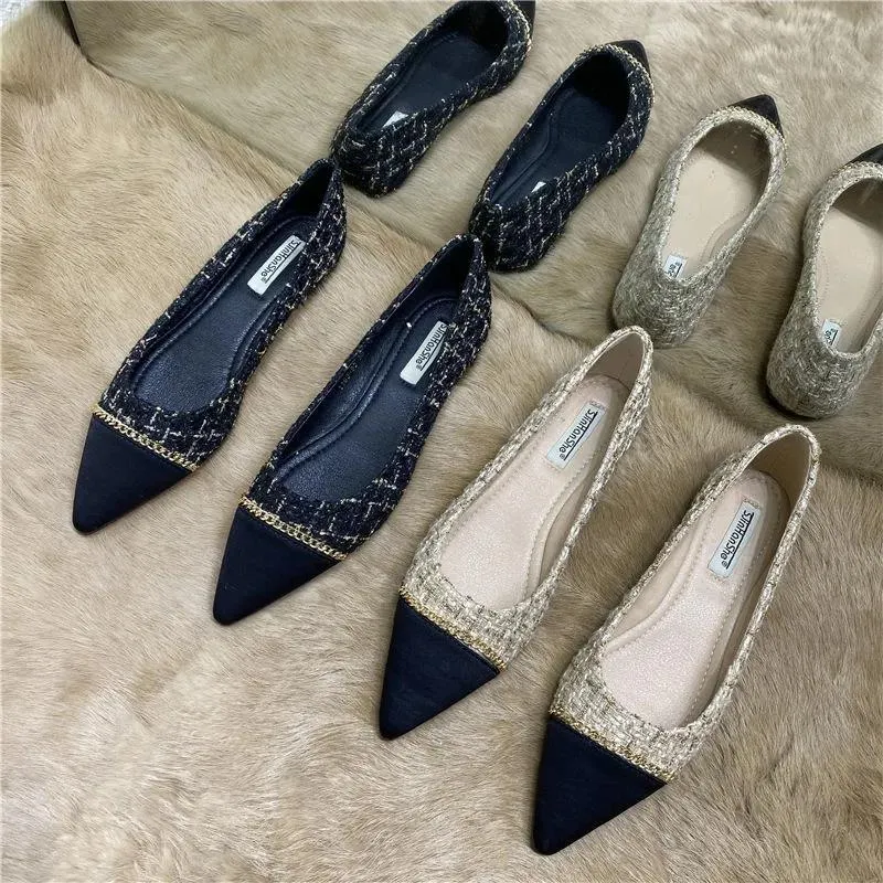 2025 Spring And Summer New Fairy Wind Chain Flat Sole Single Shoes Women's Version Of Sharp Head Light Soft Bottom Shoes HZ0115