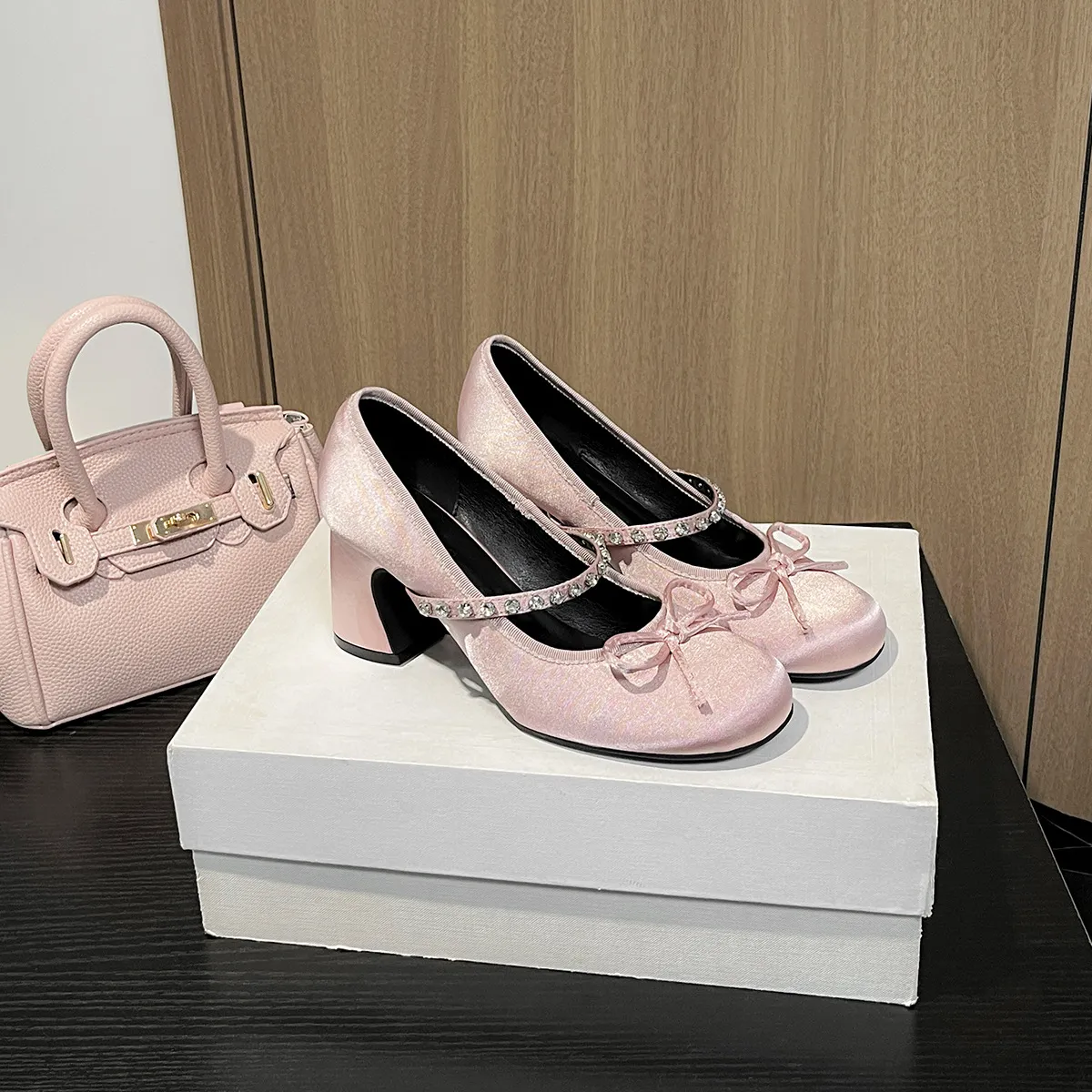 Round Head Bow French Water Drill With High Heel Mary Jane Shoes Women Shallow Fairy Single Shoes HZ0115