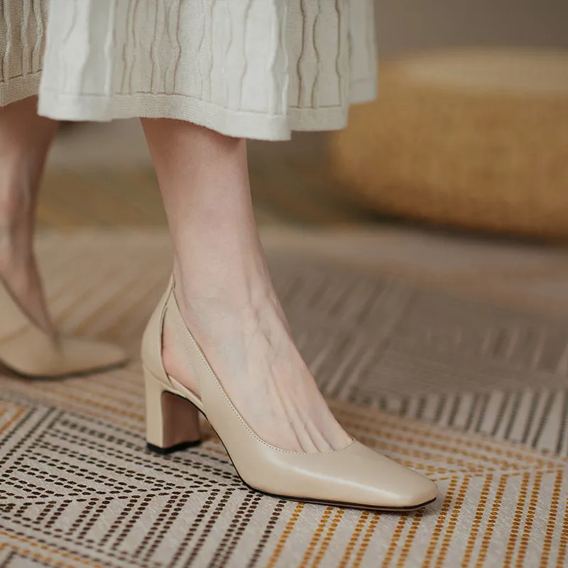 The Store Manager's Self-Retention Is Simple And Not Simple ~ Soft Leather Fashion Hollow Coarse Sandals Square Retro Fairy High Heels HZ0115