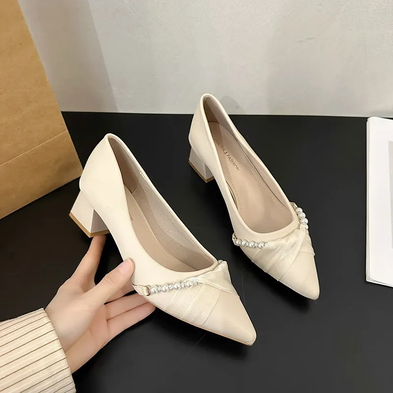 Pearl Light Mouth Apricot High Heels Women 2025 New Spring And Autumn Korean Version Of The Commuting Pointy Thick Heel Single Shoes HZ0115