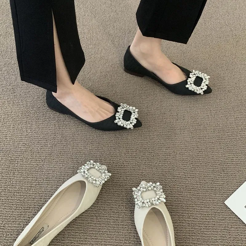 2025 Spring And Autumn New Soft-Soled Tip Flat-Soled Single Shoes Women's Fashion Bean Shoes Light Mouth Fairy Wind Gentle Shoes HZ0115