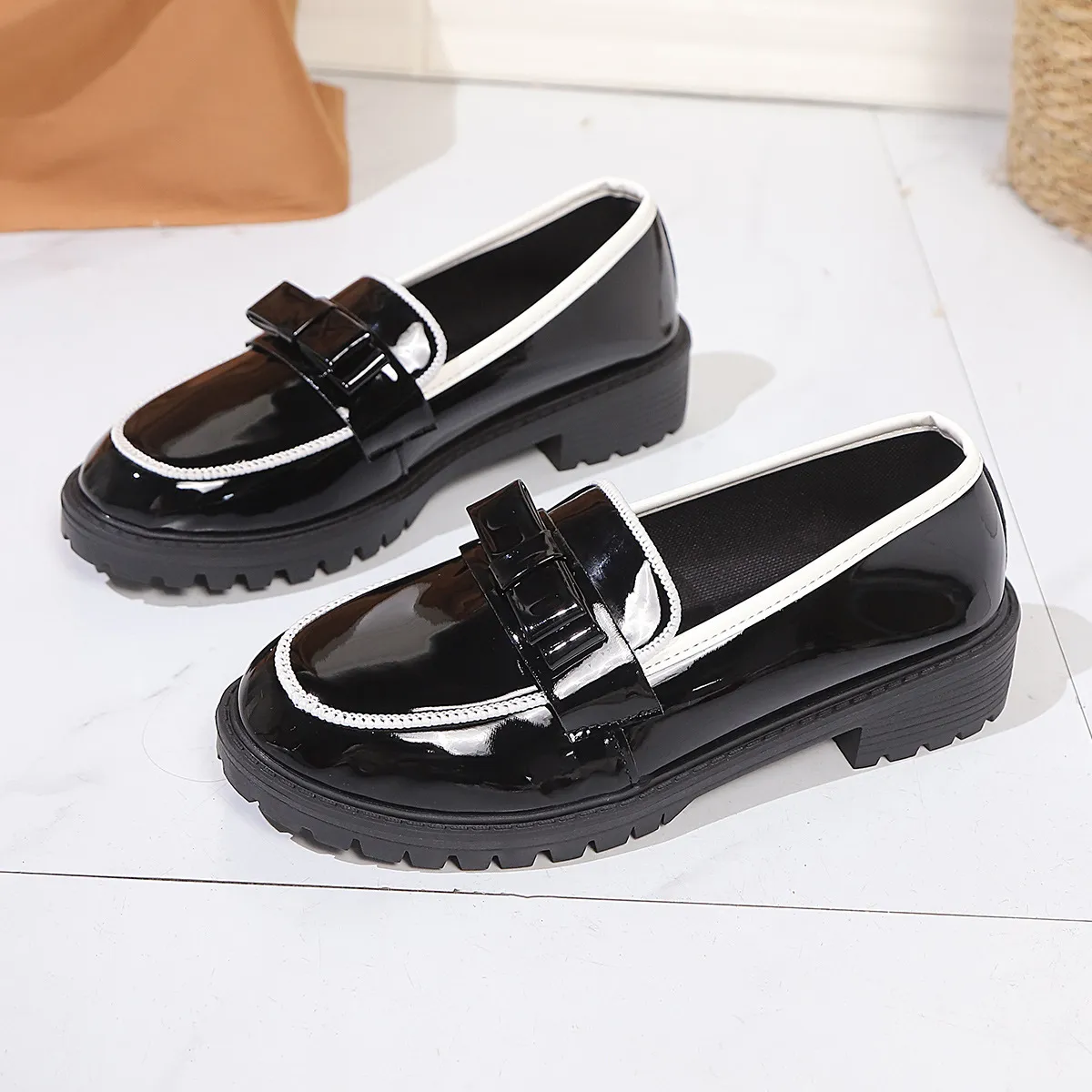 Butterfly Lofu Shoes Women 2025 Spring And Summer New Roundhead With Thick Bottom Handy Korean Version Comfort Single Shoes HZ0115
