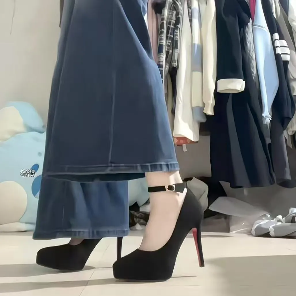 Indulgar High-Heeled Shoes Design Niche Professional Single Shoes Waterproof Platform British Style Retro 2025 Ultra-Commuting New HZ0115