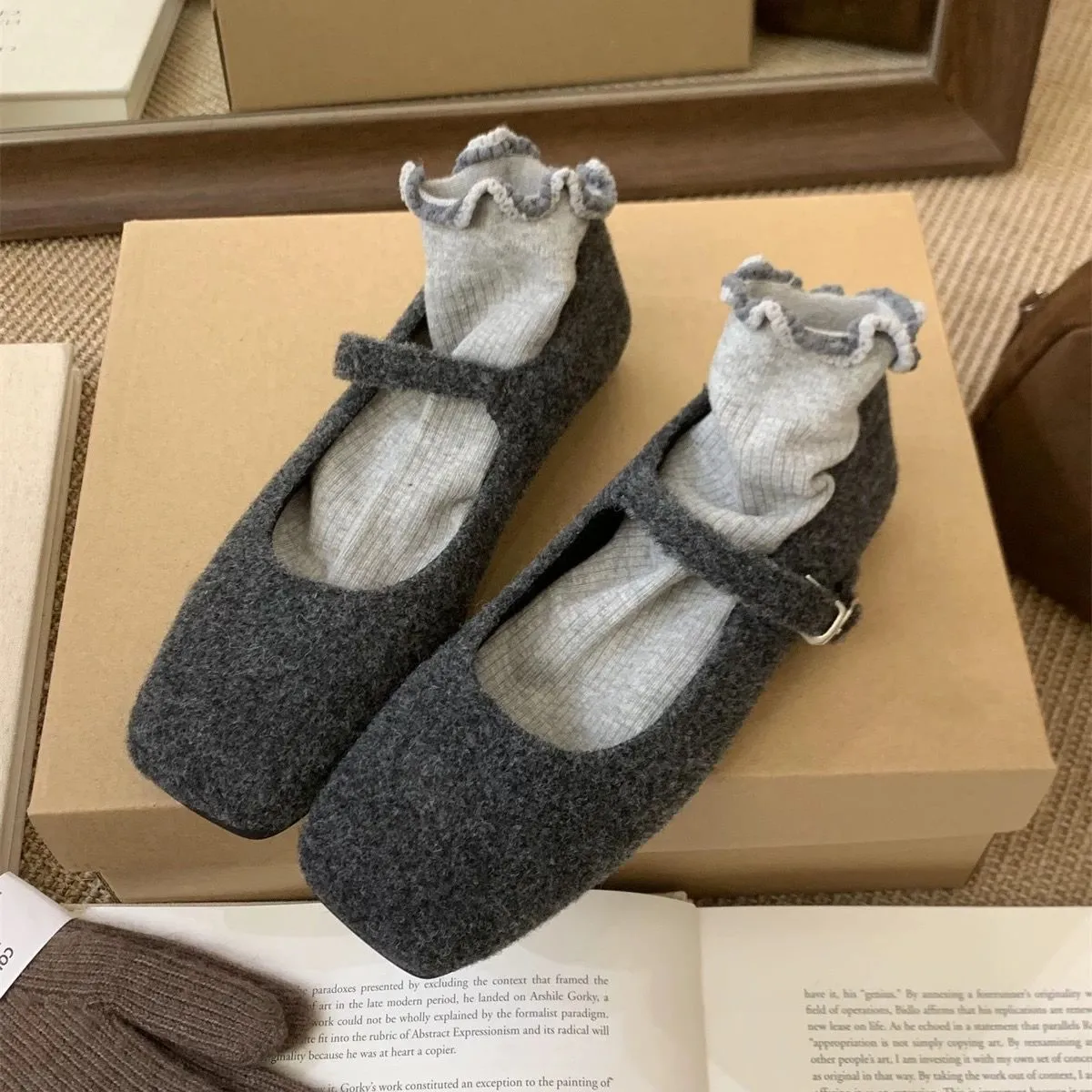 Evening Wind Temperament Light Mary Jane Shoes 2025 Winter Explosion Elegant Mary Jane Women Shoes Coarse Heel Anti-Slip Single Shoes HZ0115