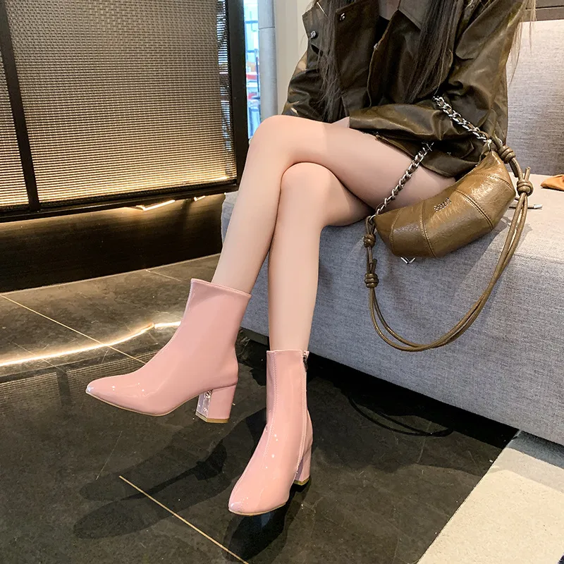 2025 Winter New Korean Version Of High-Heeled Thin Boots Fashion Short Boots Women's Large Size Shoes Bright Leather Side Zipper Coarse HZ0115