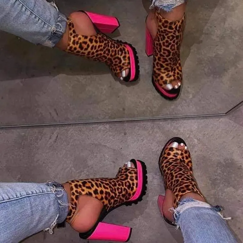 New Year And Summer New Fashion Ultra-High Heel 40-43 Waterproof Toe Lady Sandals Sandals HZ0115