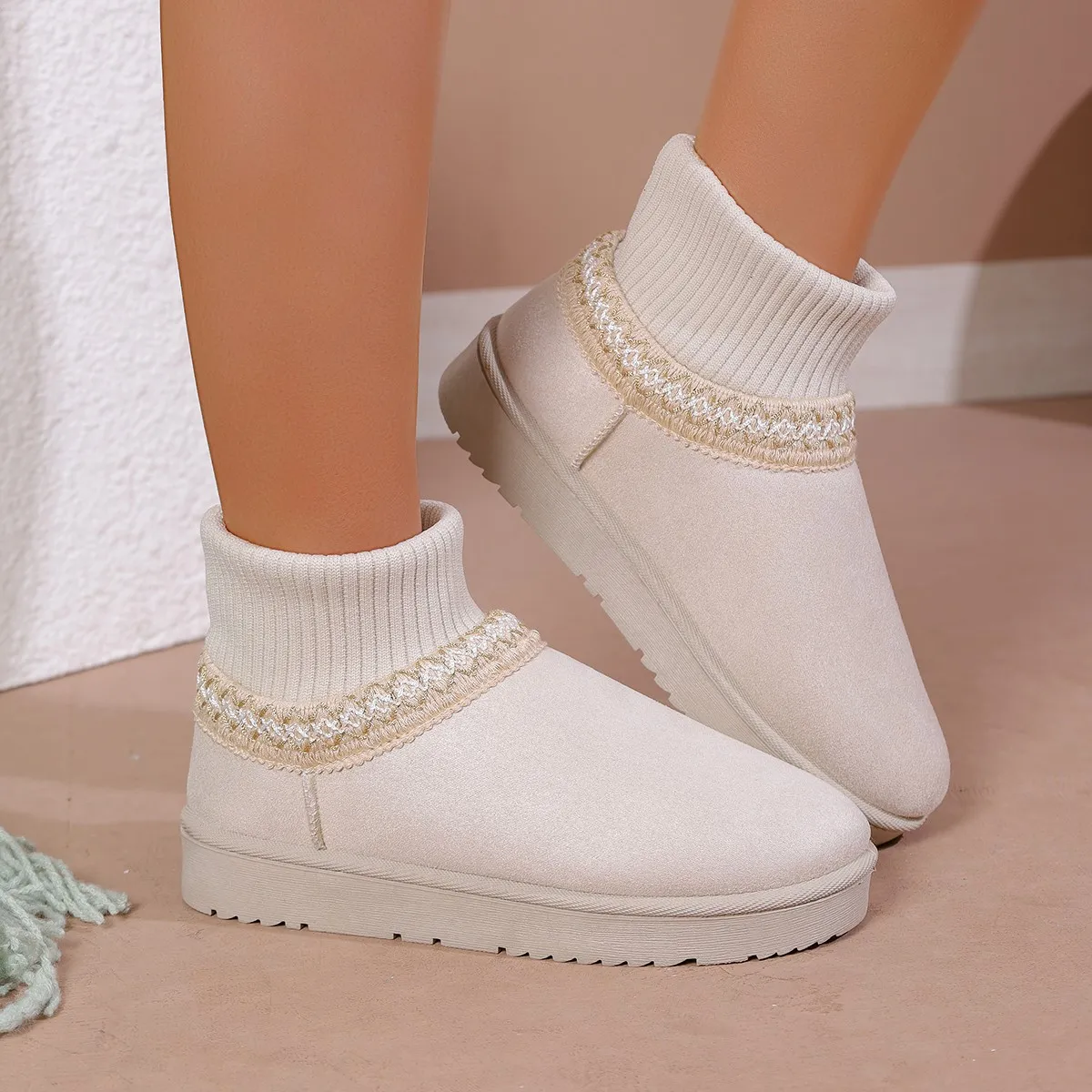 Autumn And Winter New Pine Cake Thick Bottom Knitted Mouth To Keep Warm Snow Boots Women's Korean Version Round Tsetse Women Cotton Boots HZ0115