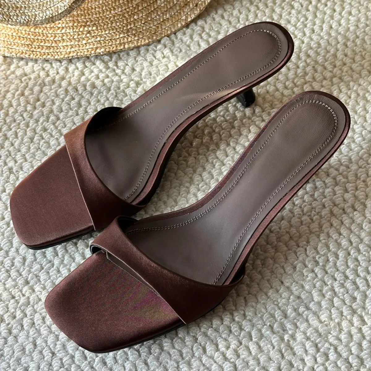 French Temperament High Heel Cool Slippers Wearing A Word Drag Side Toe Minimalist Fine Sandals Woman HZ0115