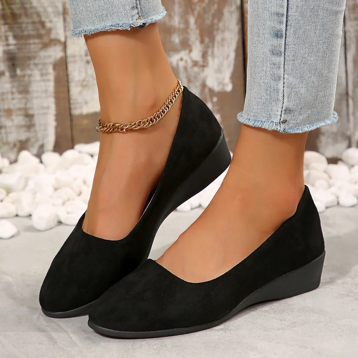 2025 New Women's Leisure Single-Shoe Large-Size Round Head Pedaling Slope Single-Shoe Bean Shoes HZ0115