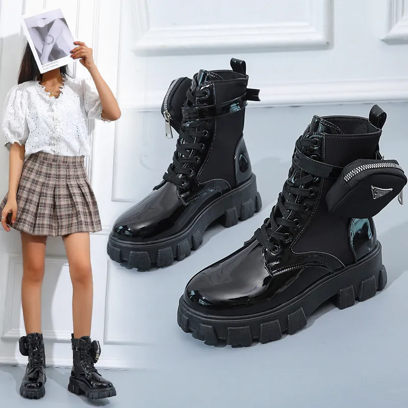 Large-Size 2025 New With Round Head Thick-Bottomed Short-Sleesize Female English Style Martin Boots HZ0115