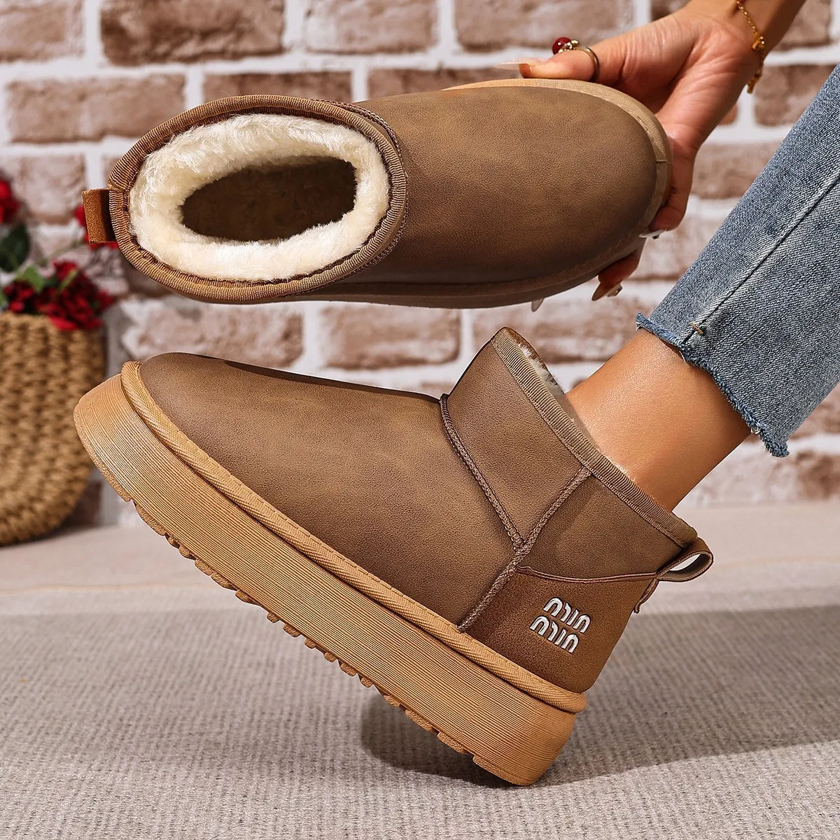 Thick Bottom Snow Boots Women's New 2025 Heightening Thick Winter Waterproof Cotton Shoes To Keep Warm Short Cylinders With Velvet Anti-Slip HZ0115