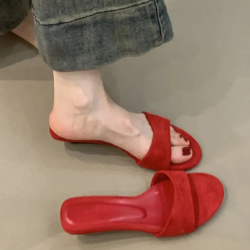 Vintage Velvet Noodles Small Slope And Dew Slippery Slippers Women Wear Comfortable Soft Soles Pedal Cool Slippers HZ0115