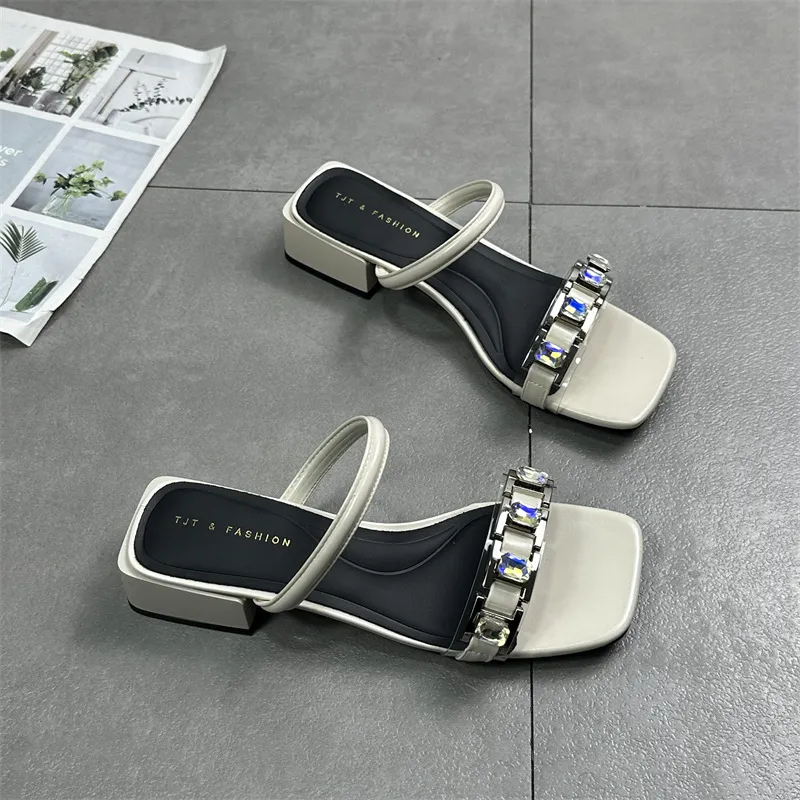 Women's Shoes 2025 Summer New Tug In The Toe Water Drill With Net Red Slippers Half A Word Drag HZ0115