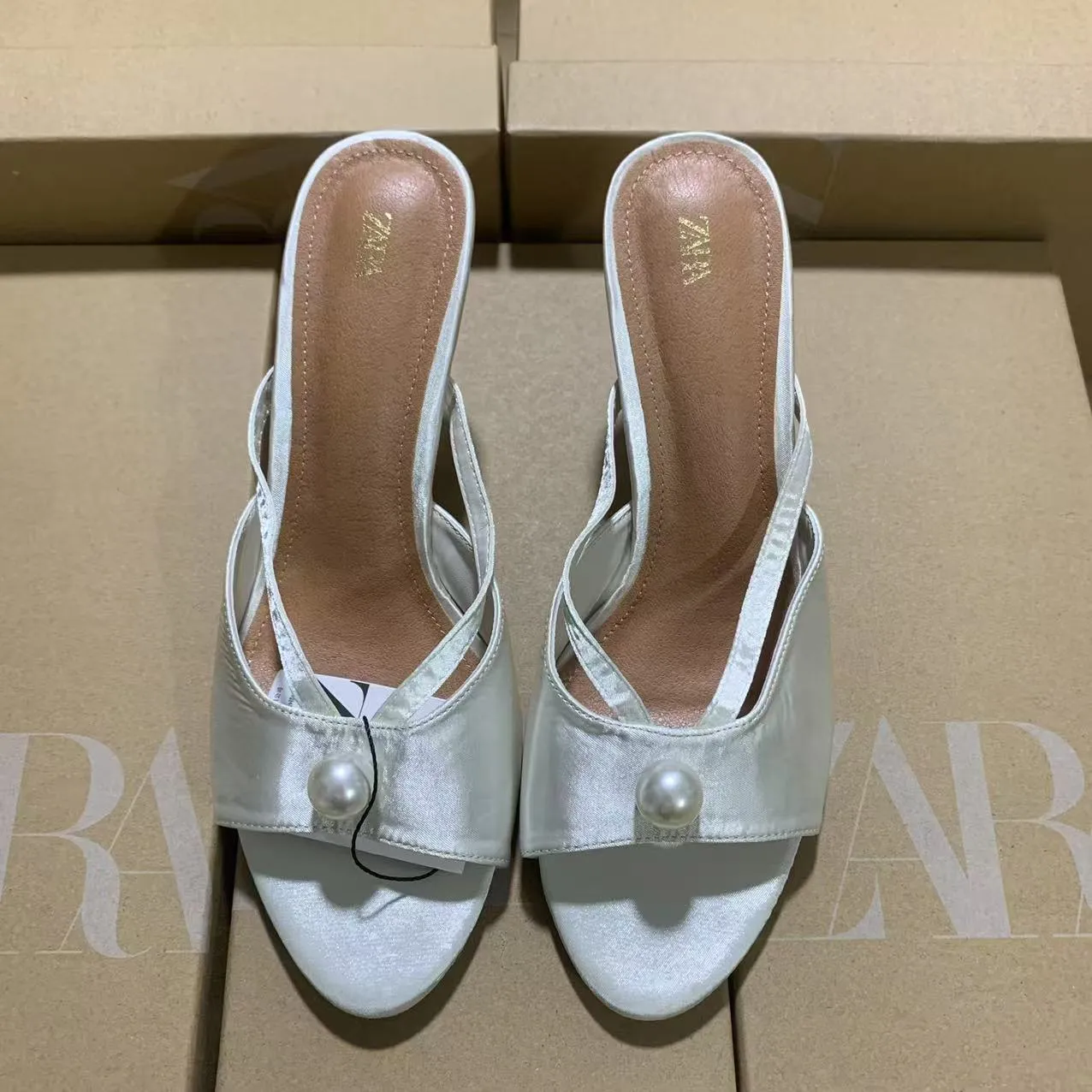 ZA2025 Spring New Women's Shoes Artificial Pearls High Heel Round Toe Fashion High Heel Sandals White HZ0115