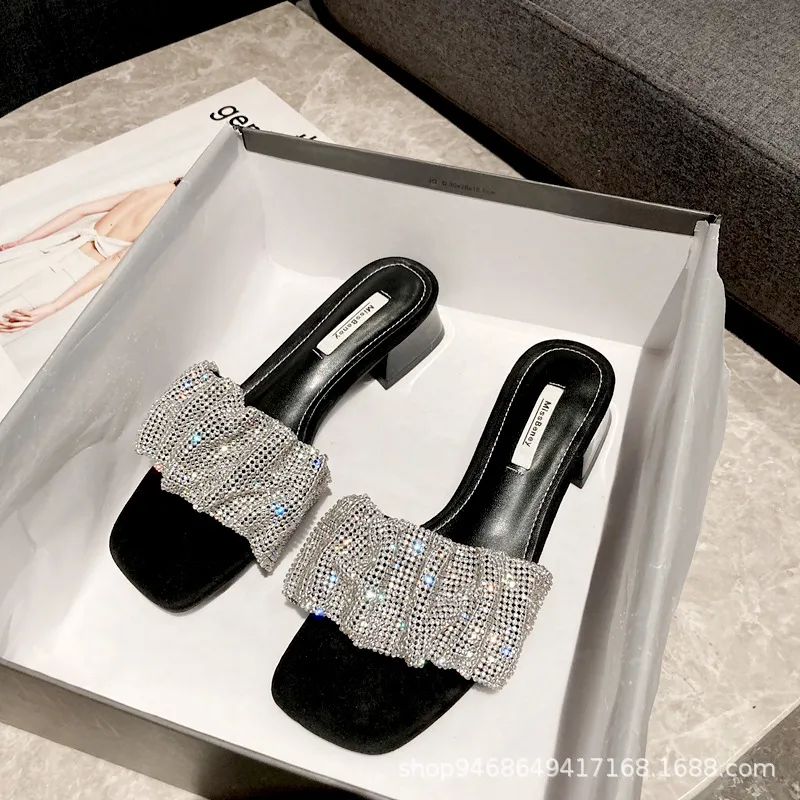 Water Drill Cool Slippers Women Wear 2025 Summer New Fashion Word Drag In The Toe And Coarse Woman Drag HZ0115