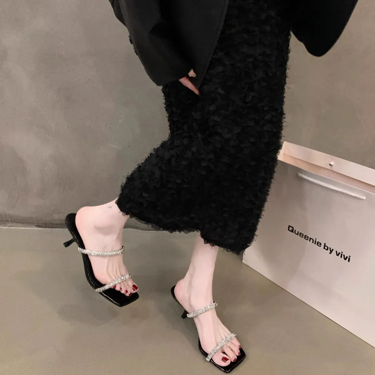 Beautiful Slippers Women's Summer Wear 2025 New Fashion Evening Wind High Heel Cool Slippers Water Drill Fairy Sandals HZ0115