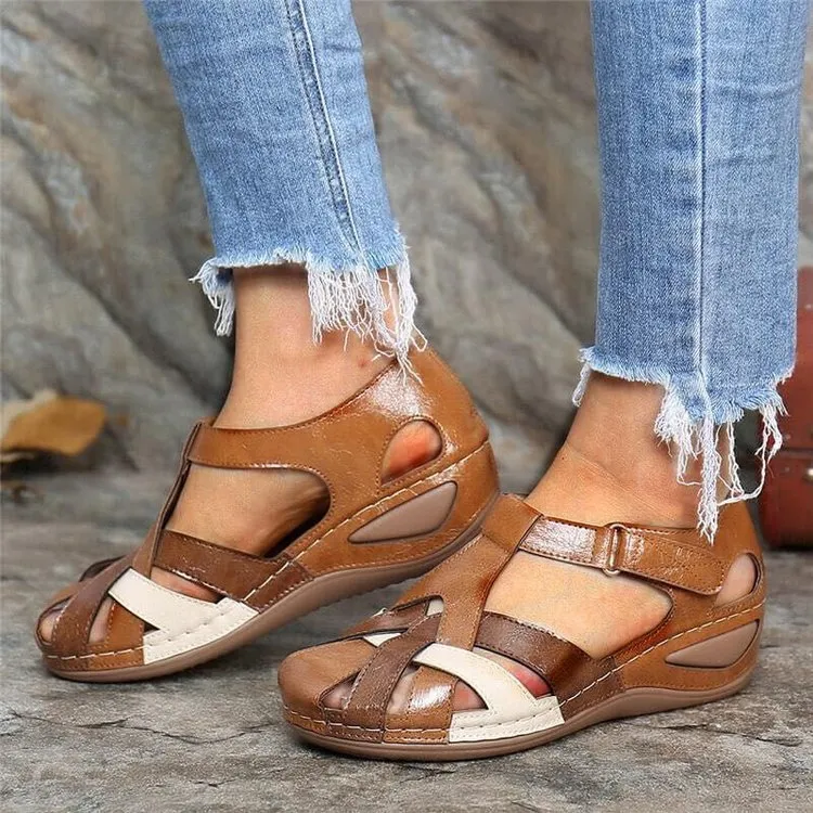 Large-Size-Up Head Sandals Women's 2025 Summer Retro Round-Headed Slope With Magic Stick Lady Roman Shoes HZ0115