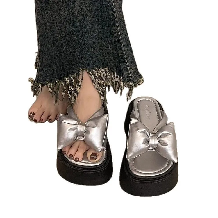 Thick Bottom Slippers Women 2025 Spring And Summer New Pine Cake And Bow A Word Fashion Wearing Cold Slippers HZ0115