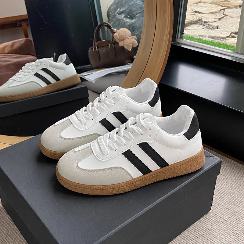 Large-Size Casual Frosted Shoes Spring And Autumn Women's New Sports Retro Single Shoes Student Board Shoes Training Shoes Women's Shoes HZ0115