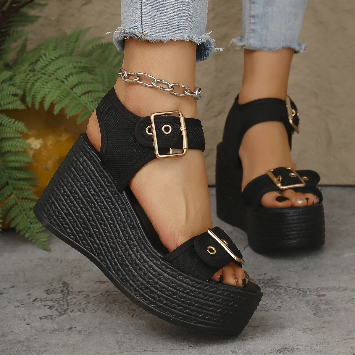 Large-Size Sandals Women 2025 New Fish Mouth Slope With A Word With Women's Shoes HZ0115