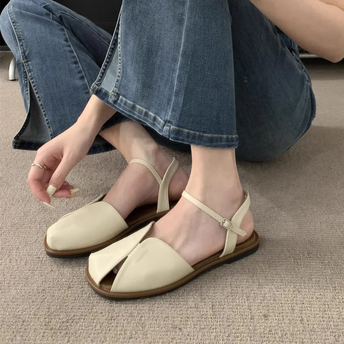 Baotou Sandals Women 2025 New Summer Korean Version Of The Sen Series Retro Fairy Wind Casual Soft Flat Bottom Roman Shoes HZ0115