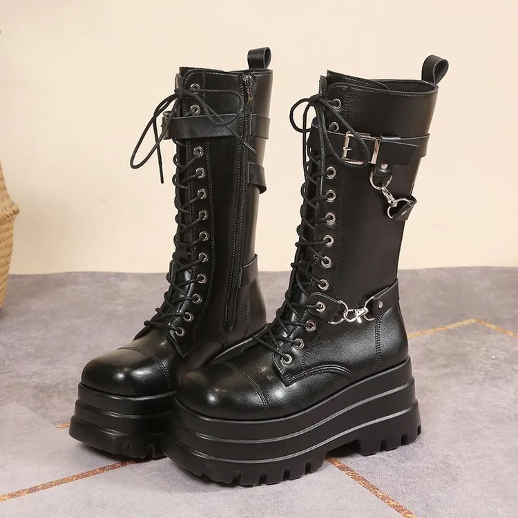 Thick-Bottomed Rivet Dark Locomotive Boots 2025 New Punk Wind Martin Boots Large Size Women's Boots HZ0115