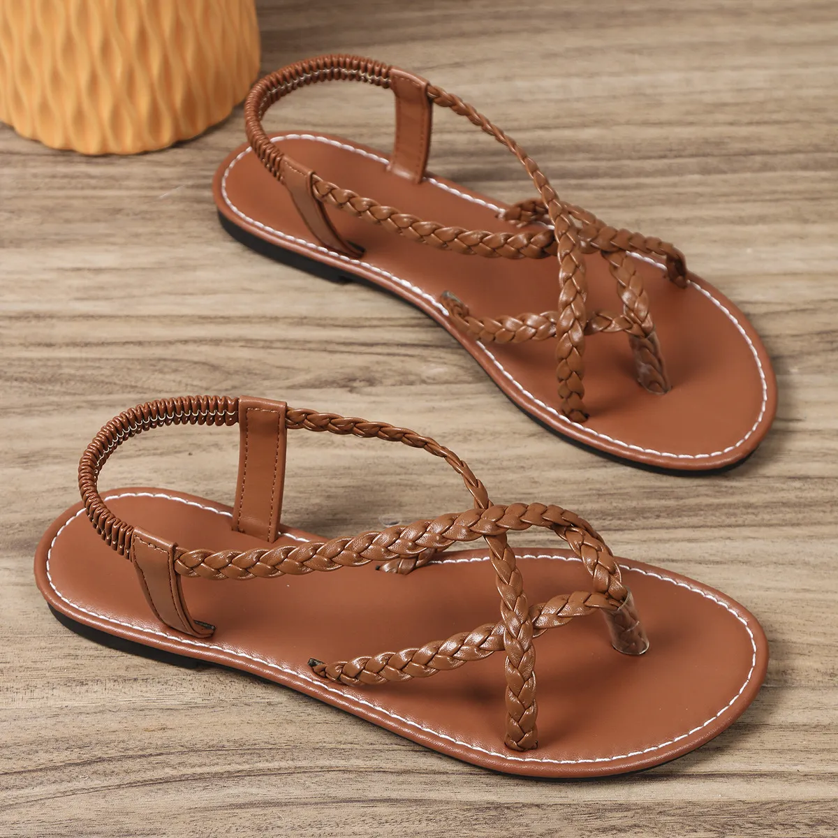 2025 Summer New Women's Flat-Soled Sandals Large-Size Casual Toe Braided With Flat-Soled Sandals HZ0115