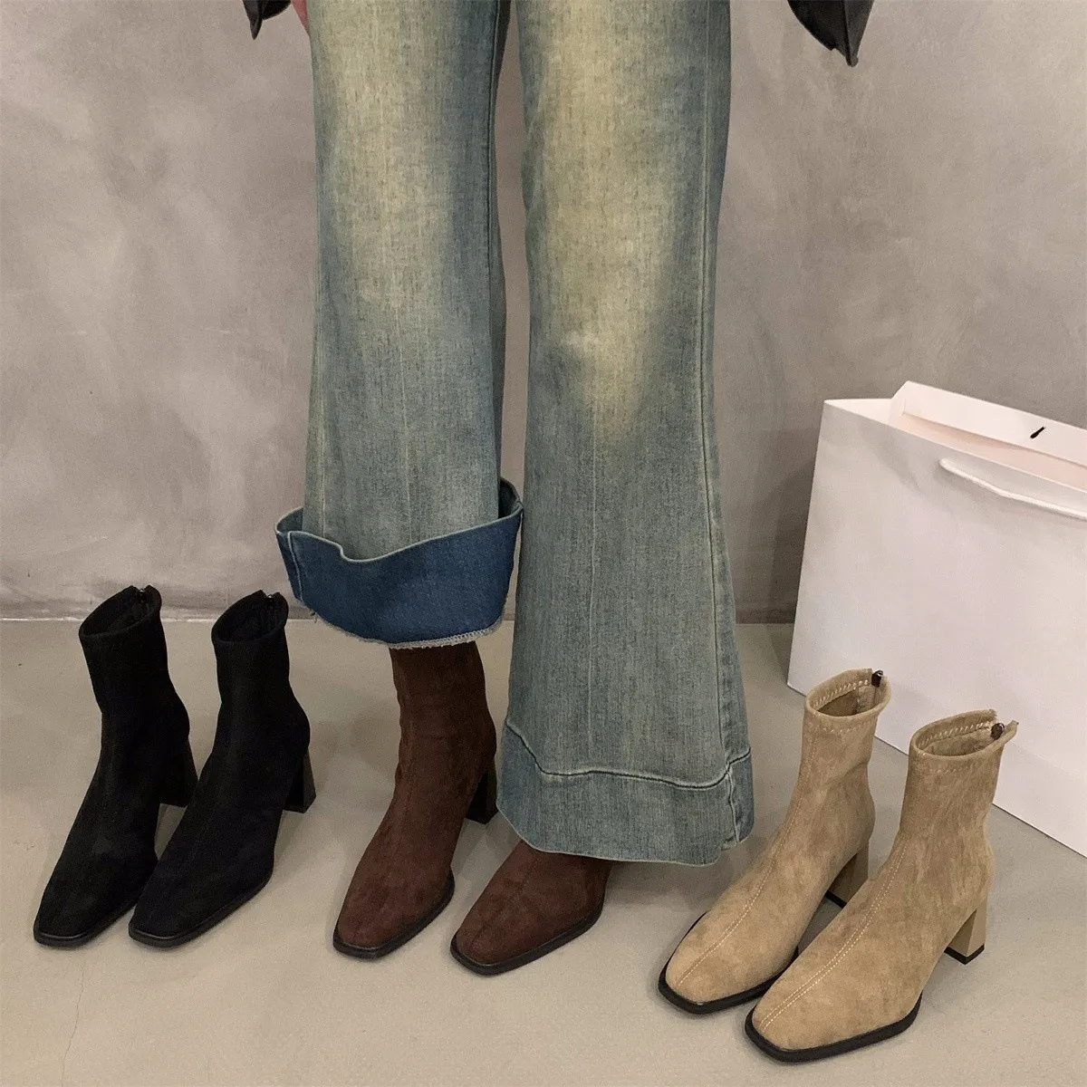 High-Heeled Korean Small Ankles Velvet Martin Boots Women's Shoes 2025 New Autumn And Winter Plus Velvet Square Head Thin Short Boots HZ0115