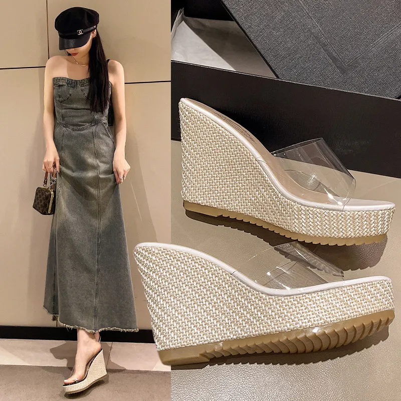 Summer Sandals Slopes And Waterproof Table Thick-Soled High-Heeled Fashion Wear Transparent With Roman Sandals Large Size HZ0115