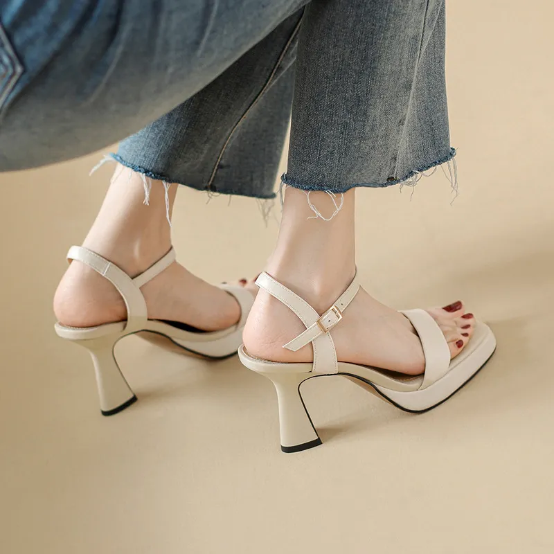 2025 Summer Thick-Soled Women's Shoes With Fashion Square High Heels Coarse Heel Waterproof Table Barbie Powder Sandals 9Cm HZ0115